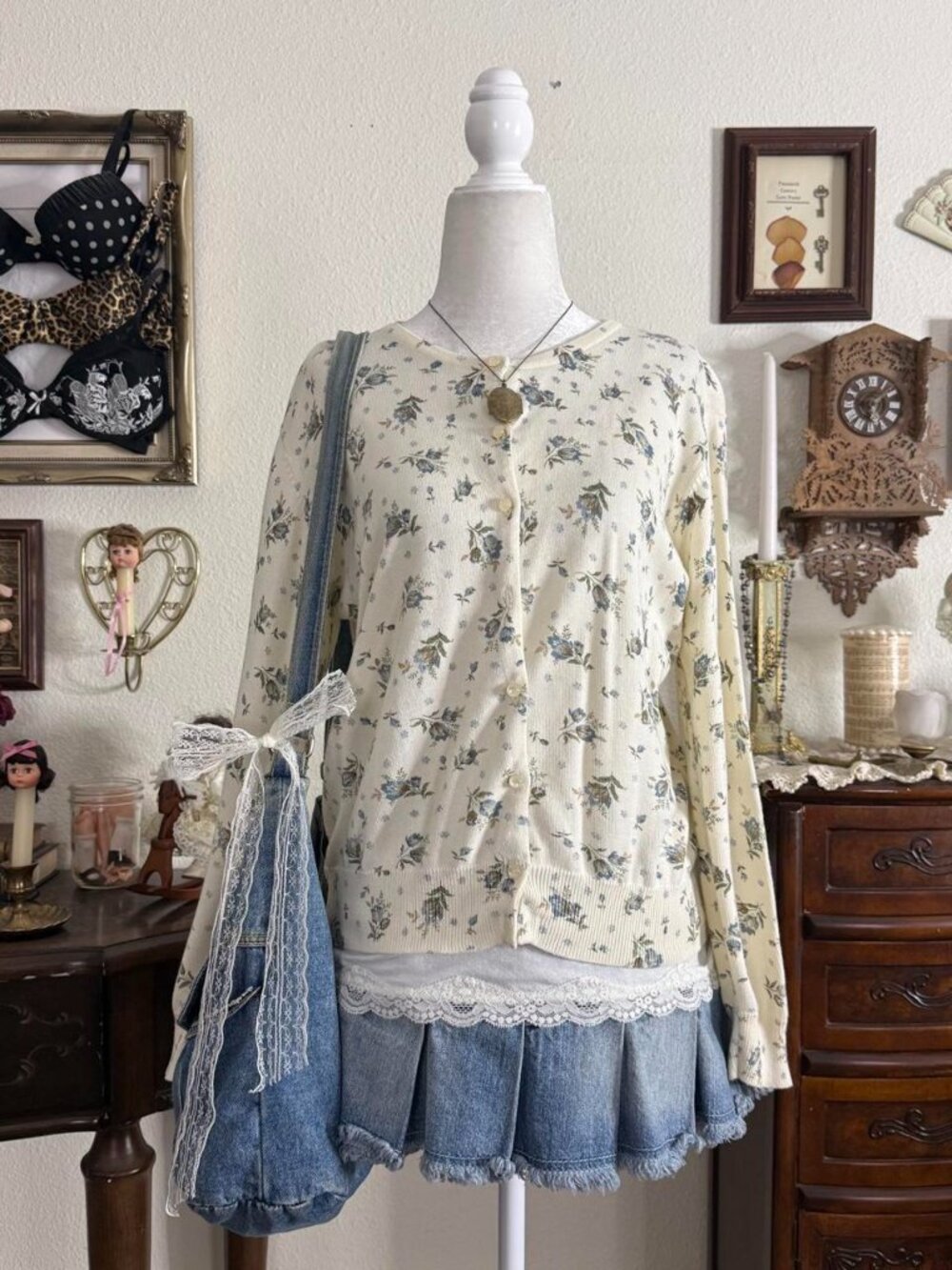 90’s cozy cottagecore whimsical dainty floral cardigan